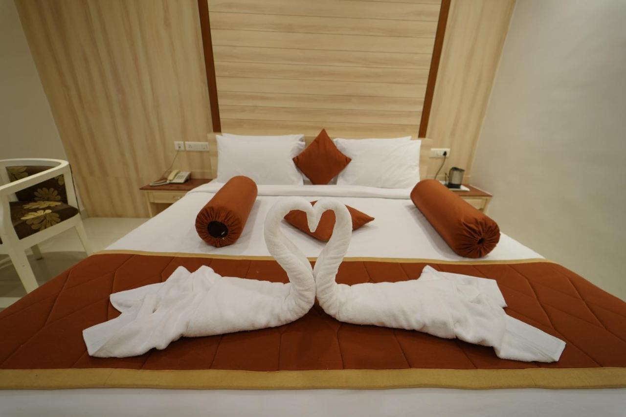 Hotel Palmyra Grand Inn Tirunelveli Ngoại thất bức ảnh
