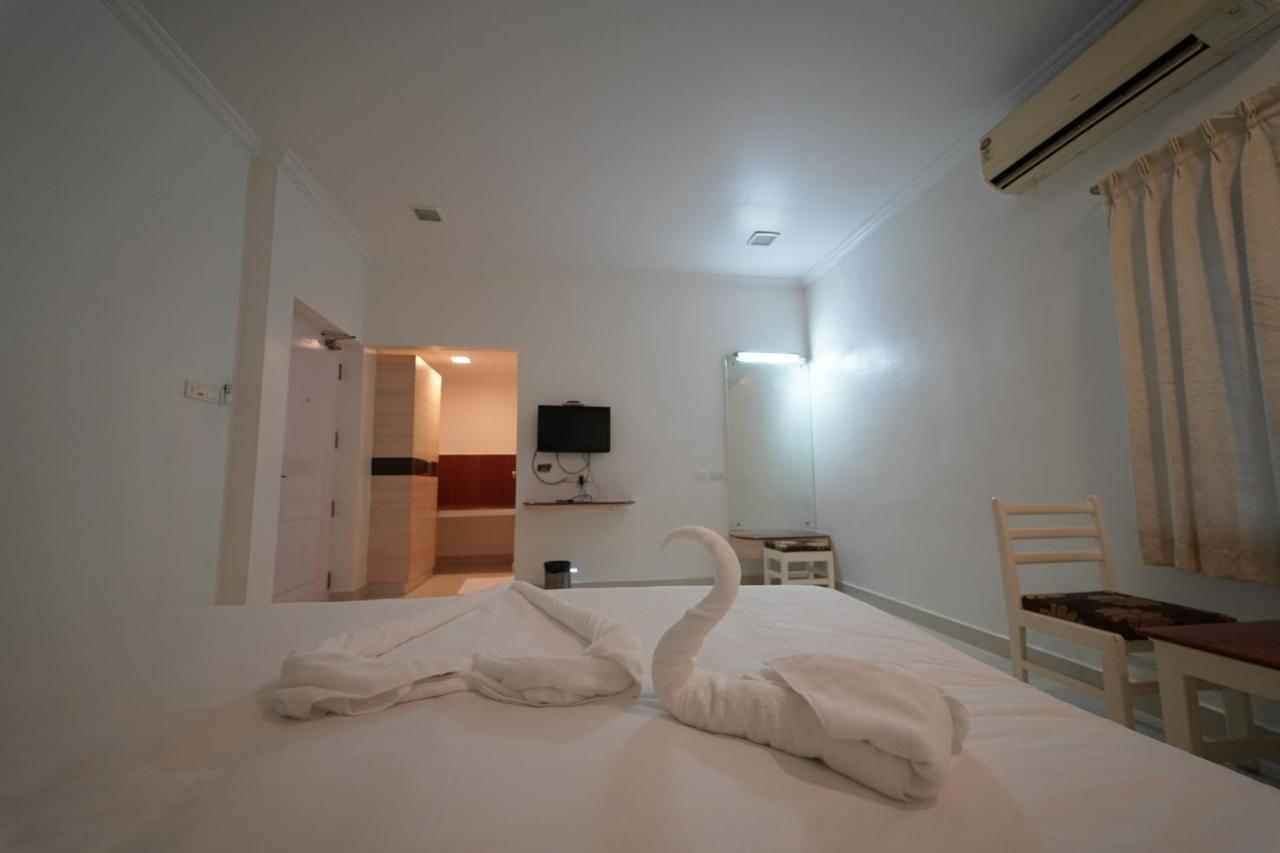 Hotel Palmyra Grand Inn Tirunelveli Ngoại thất bức ảnh