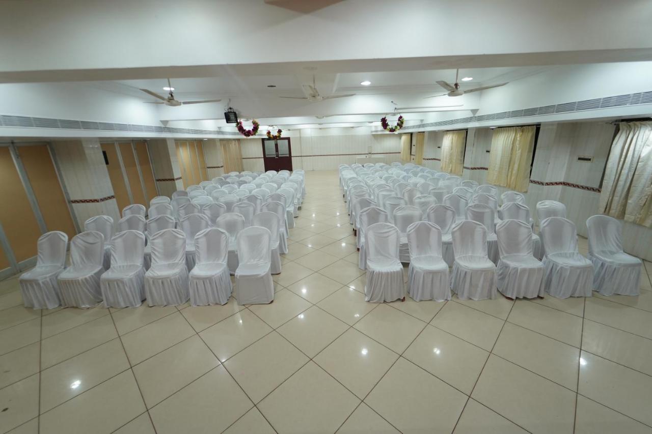 Hotel Palmyra Grand Inn Tirunelveli Ngoại thất bức ảnh