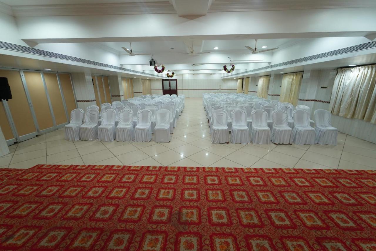 Hotel Palmyra Grand Inn Tirunelveli Ngoại thất bức ảnh